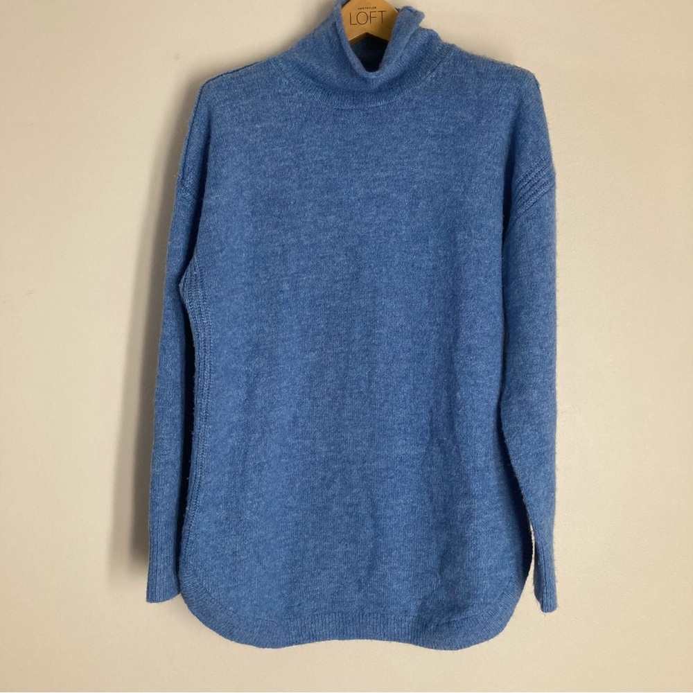 GAP Soft Blue Cowl Neck Sweater Size Large
